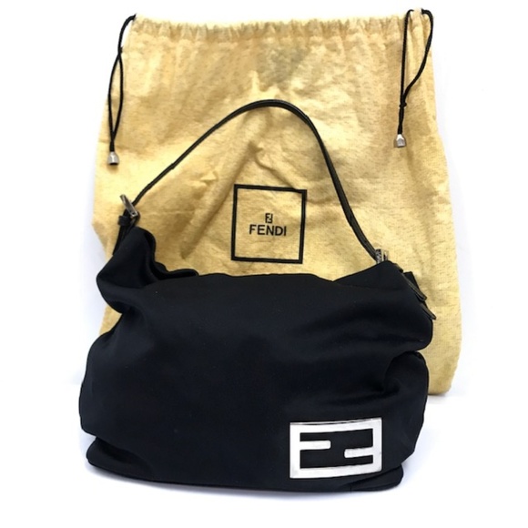 バッグ FENDI LOGO PLATE NYLON SHOULDER BAG Fendi Nylon Crossbody Bag 2025 | ciclica.eu